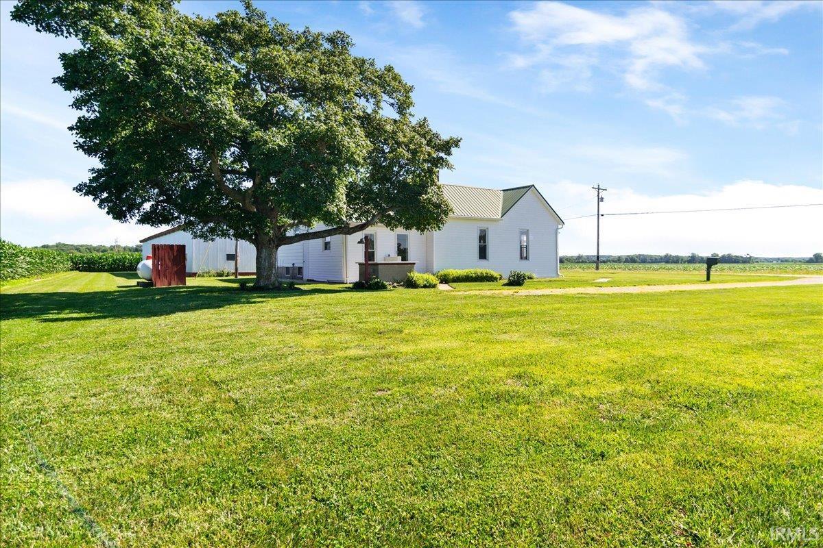 4833 Shiloh Church Road Patoka, IN 47666 - Photo 6 of 39