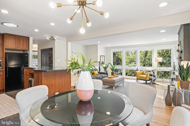 $1,045,000 | 6403 West Halbert Road, Bethesda, MD 20817