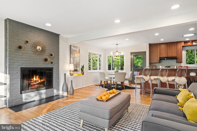 $1,045,000 | 6403 West Halbert Road, Bethesda, MD 20817