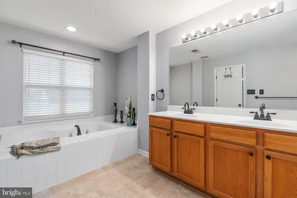 $2,895 | 1126 Hampton Street, Fredericksburg, VA 22401