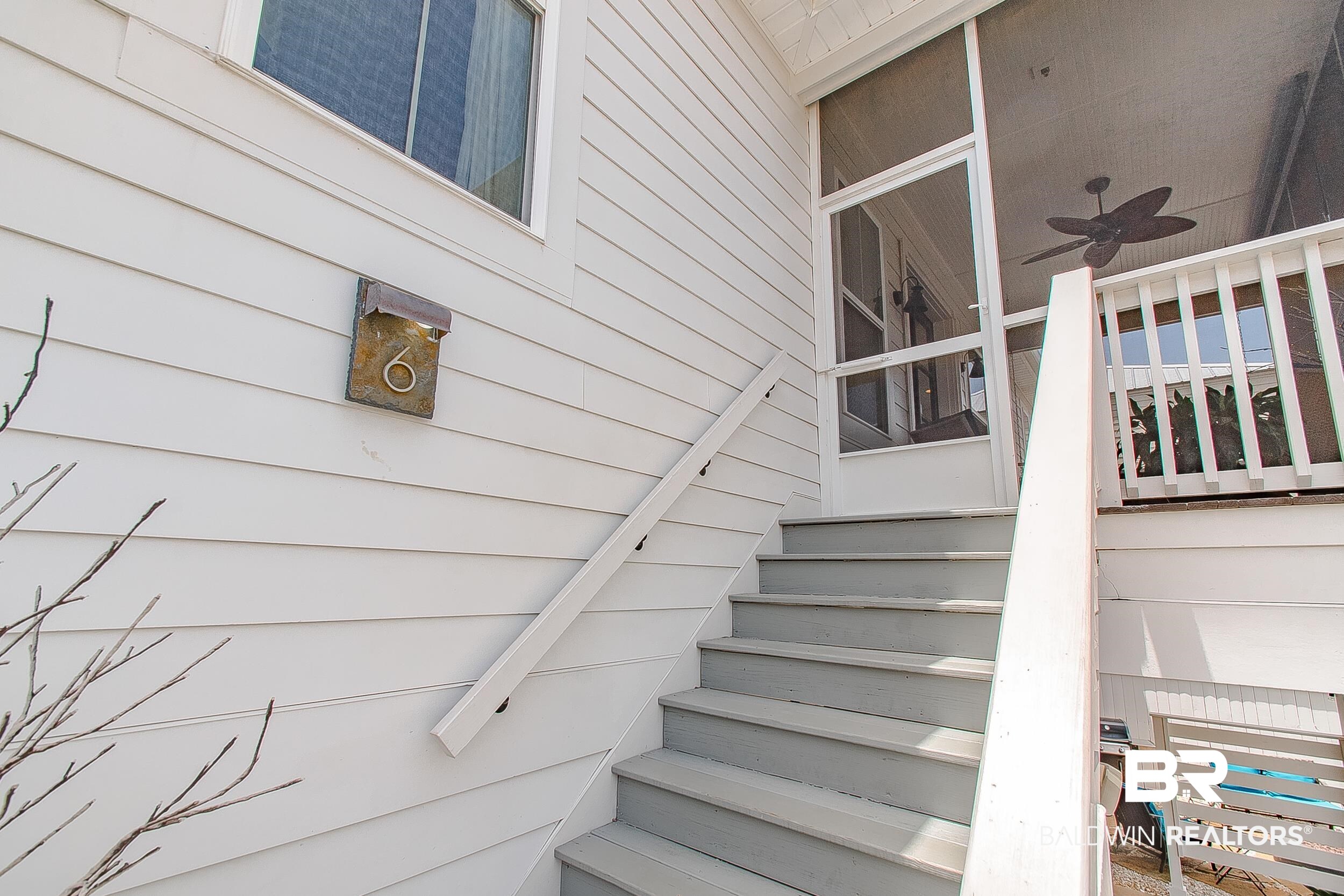 6 Minnich Court Fairhope, AL 36532 - Photo 2 of 50 Entry to screened porch