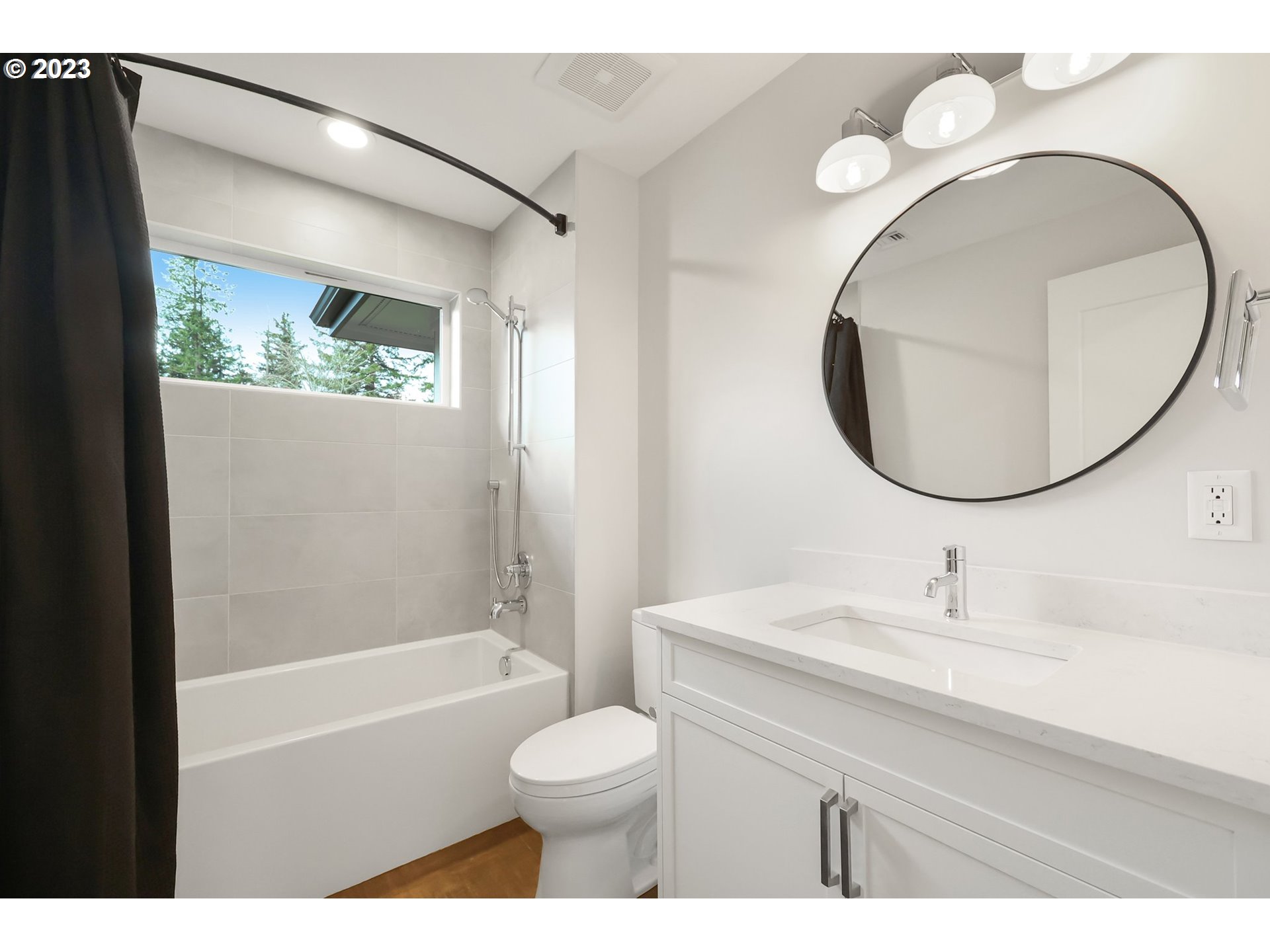 17173 Cedar Road Lake Oswego, OR 97034 - Photo 16 of 39 Gallery Image 16