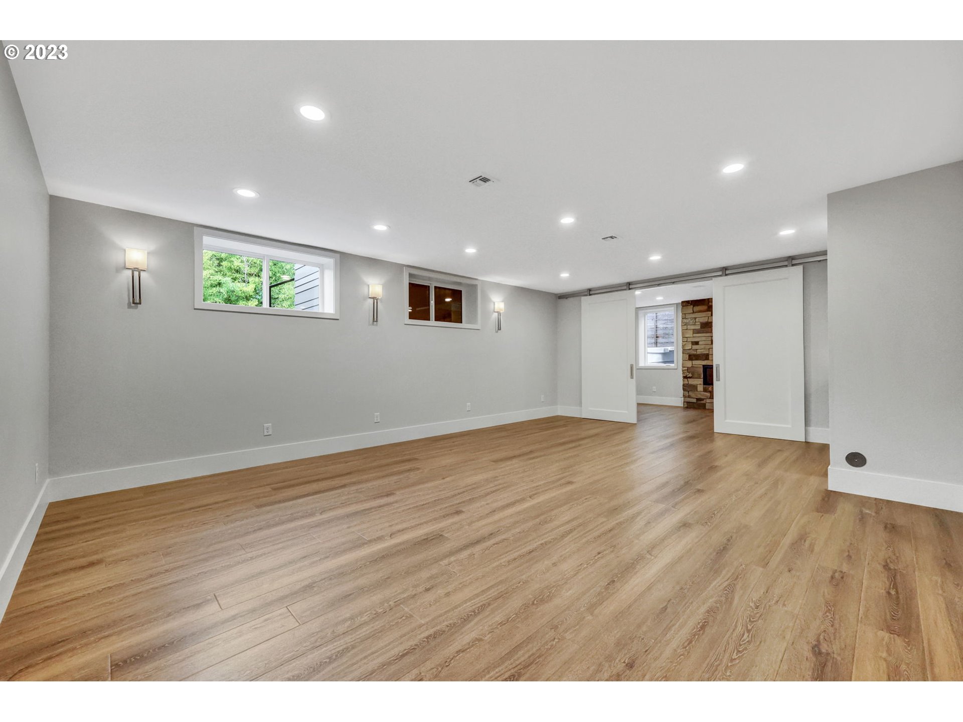 17173 Cedar Road Lake Oswego, OR 97034 - Photo 20 of 39 Gallery Image 20