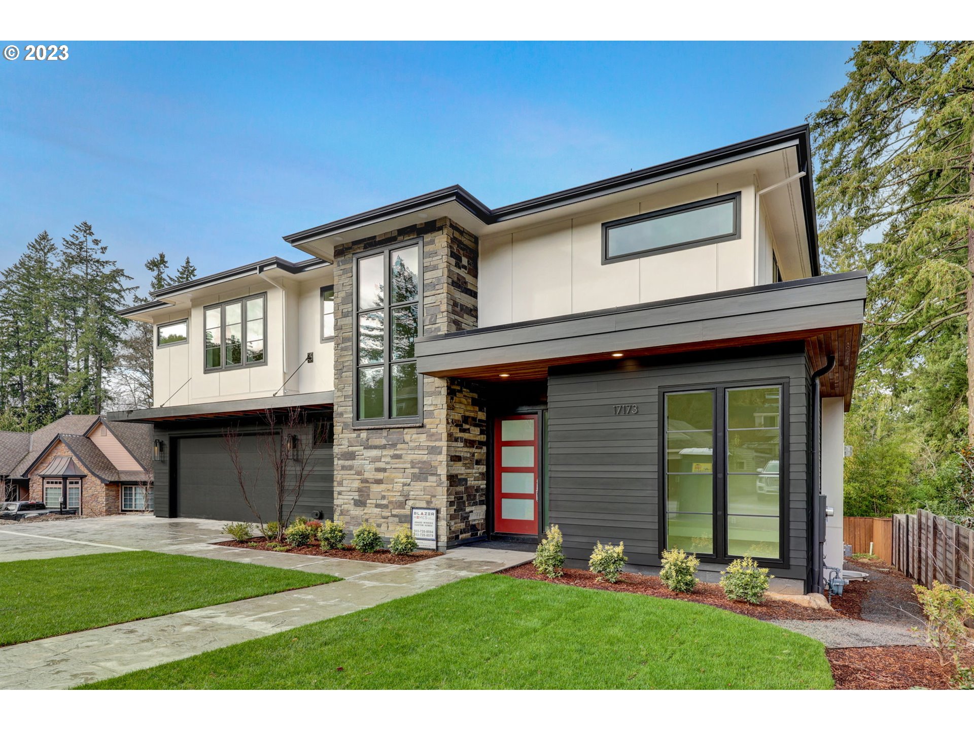 17173 Cedar Road Lake Oswego, OR 97034 - Photo 2 of 39 Gallery Image 2