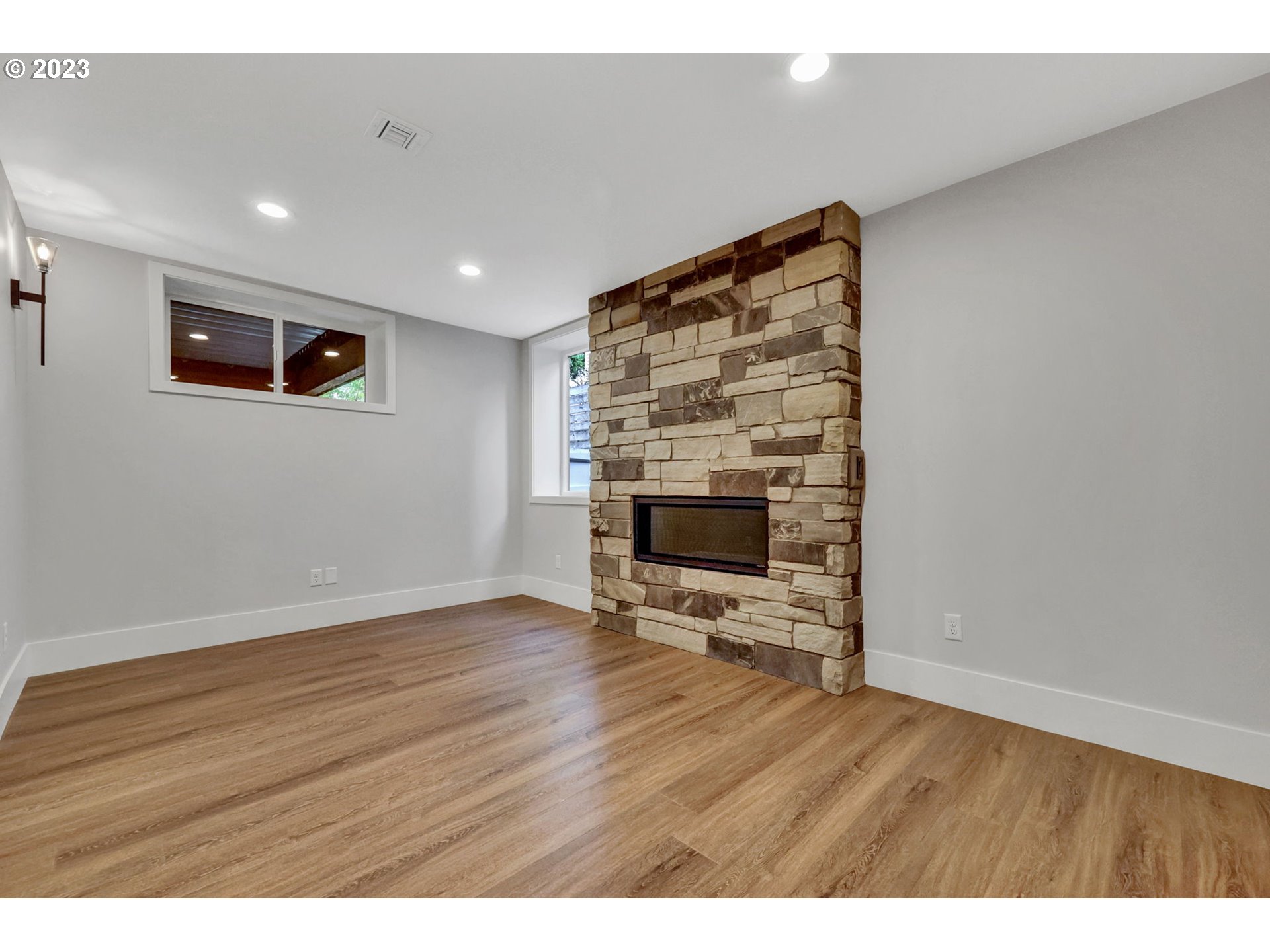 17173 Cedar Road Lake Oswego, OR 97034 - Photo 22 of 39 Gallery Image 22
