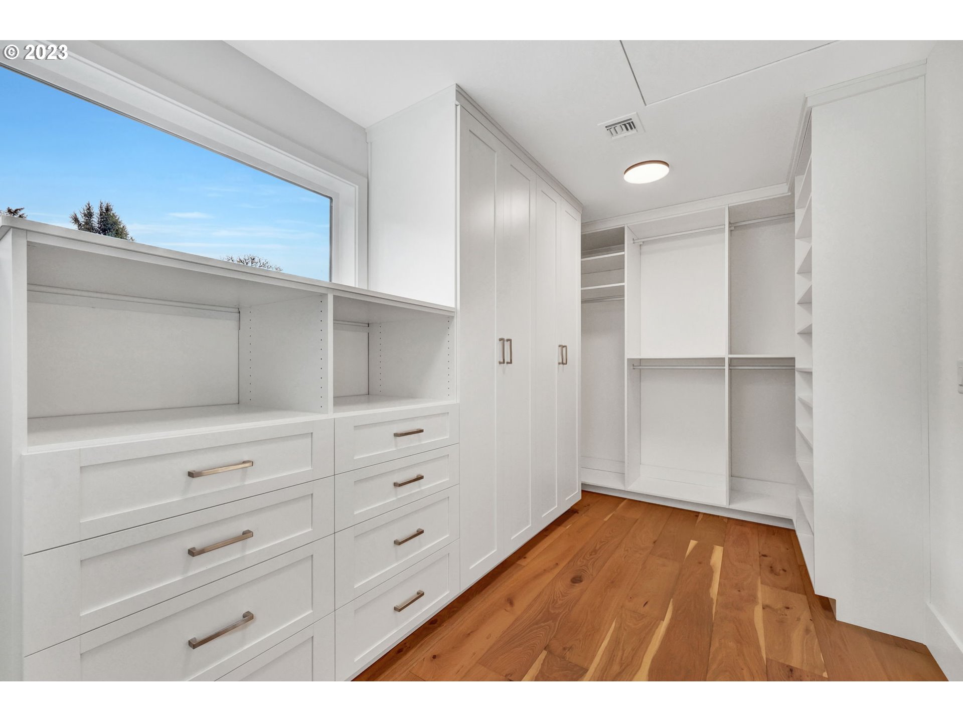 17173 Cedar Road Lake Oswego, OR 97034 - Photo 24 of 39 Gallery Image 24