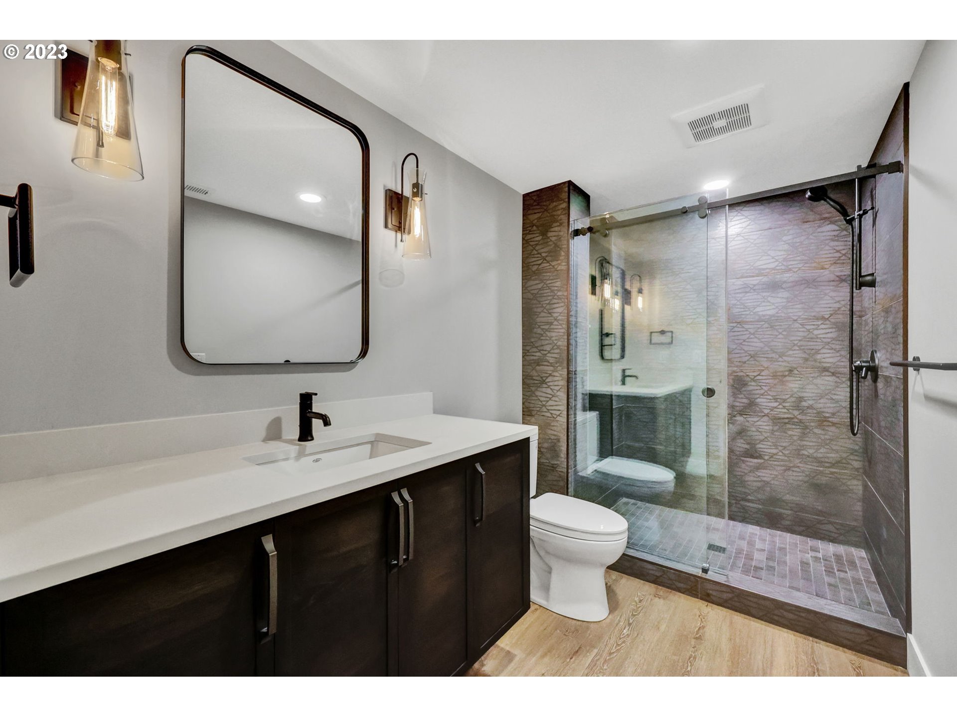17173 Cedar Road Lake Oswego, OR 97034 - Photo 33 of 39 Gallery Image 33