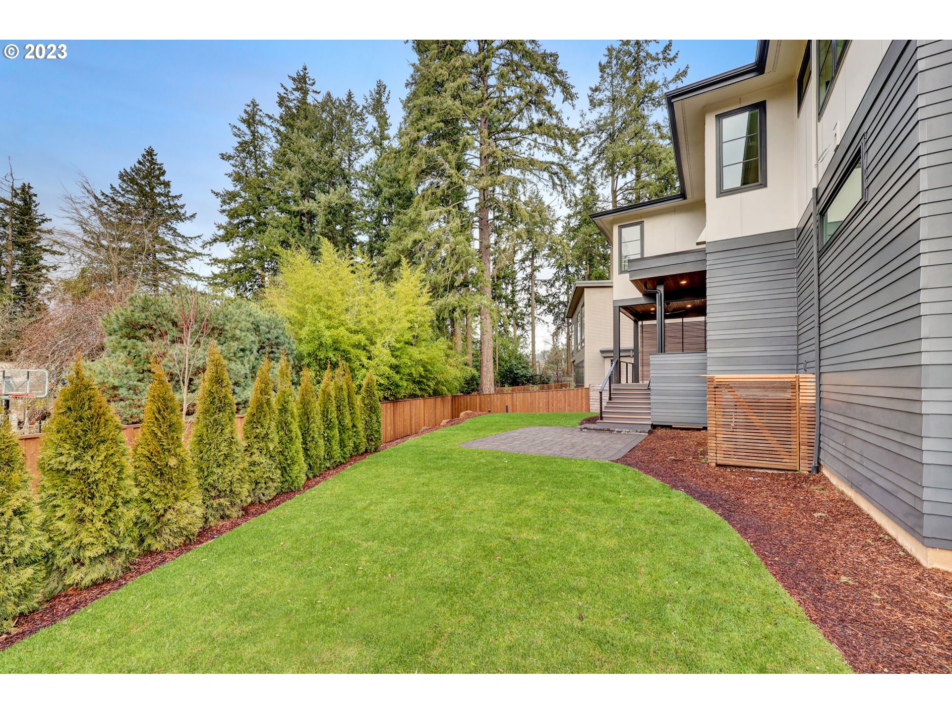 17173 Cedar Road Lake Oswego, OR 97034 - Photo 38 of 39 Gallery Image 38