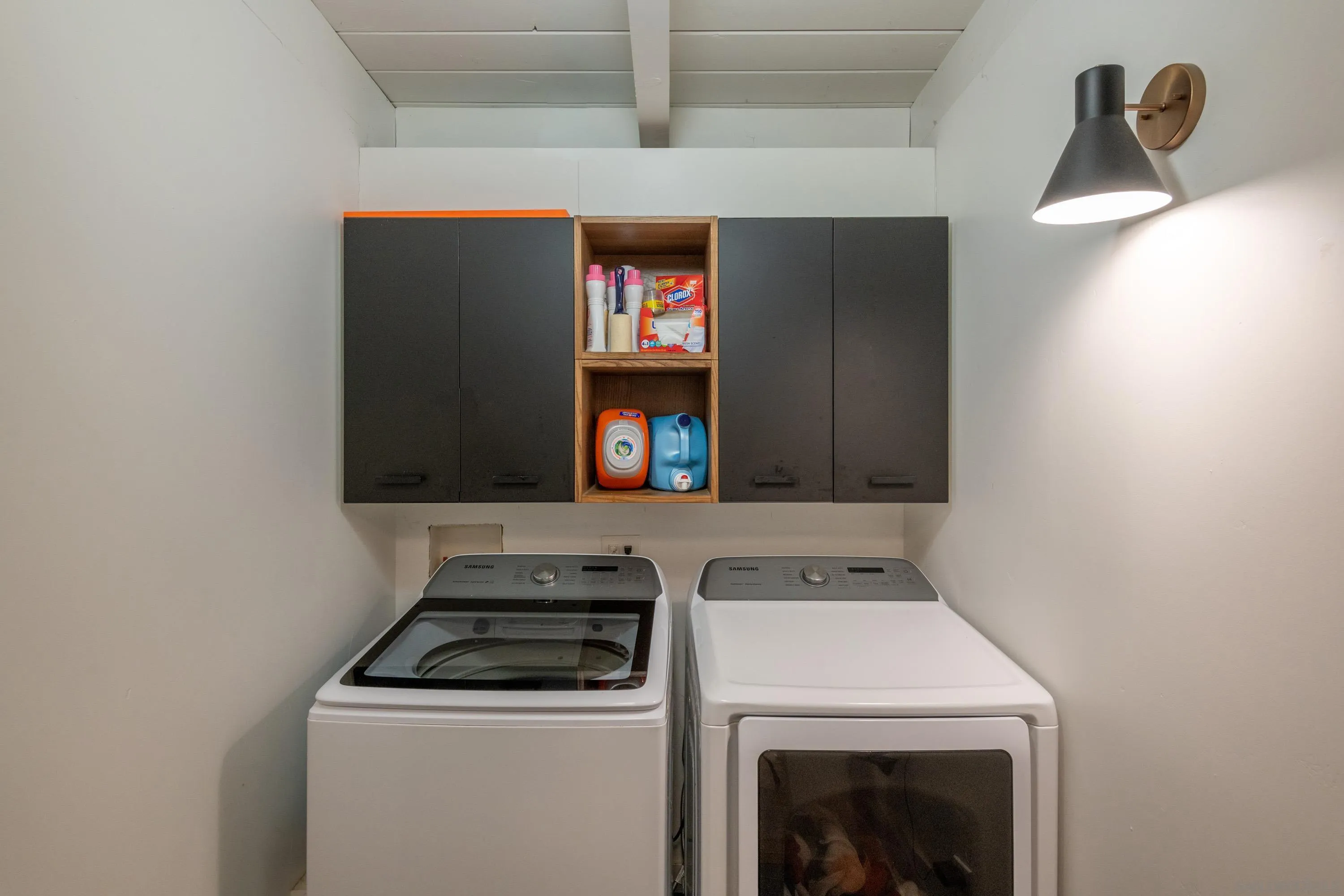 6529 Manana Place La Jolla, CA 92037 - Photo 33 of 36 a utility room with dryer and washer