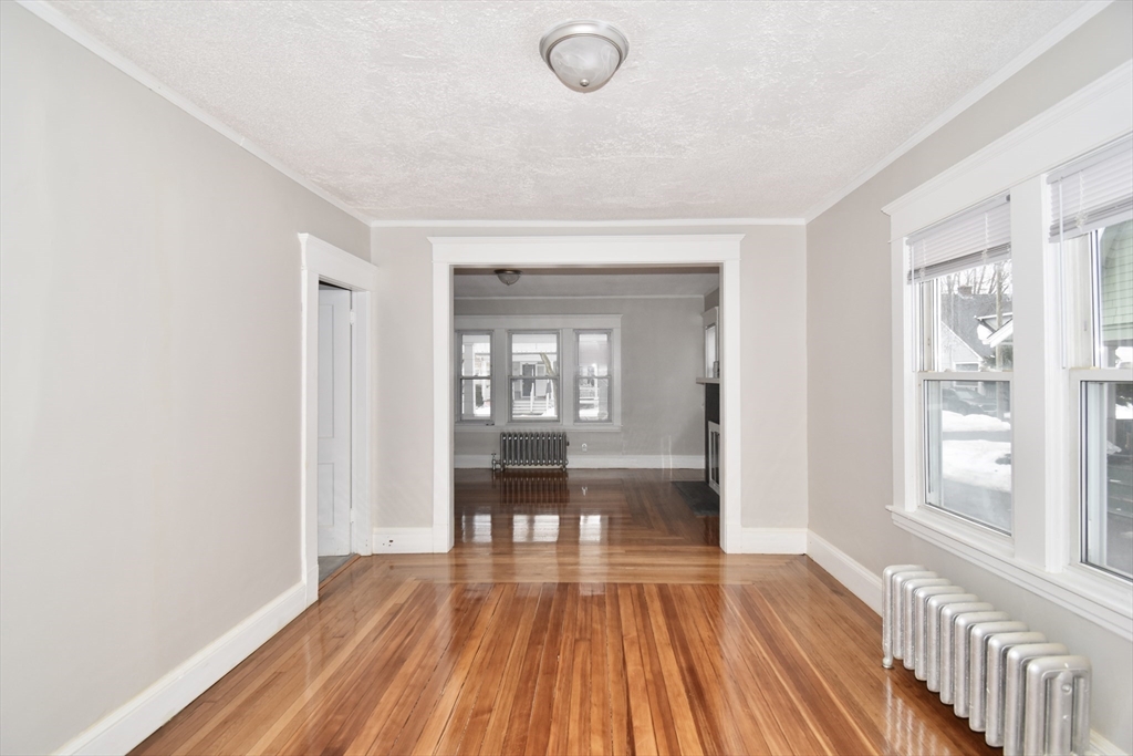 34 Castle Street Springfield, MA 01118 - Photo 13 of 39