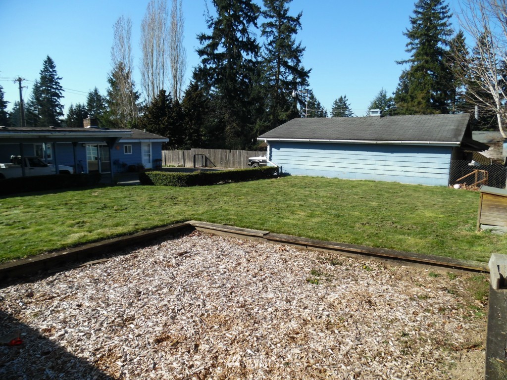431 216th Street Southwest Bothell, WA 98021 - Photo 3 of 15