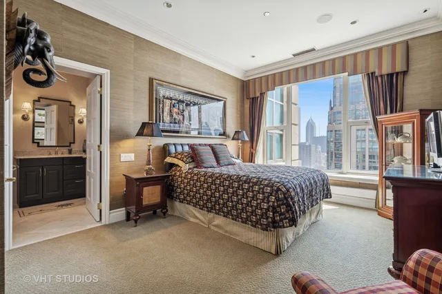 $1,799,500 | 25 East Superior Street, Unit 4302, Chicago, IL 60611