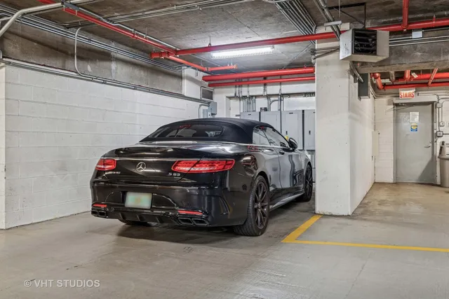 $1,799,500 | 25 East Superior Street, Unit 4302, Chicago, IL 60611