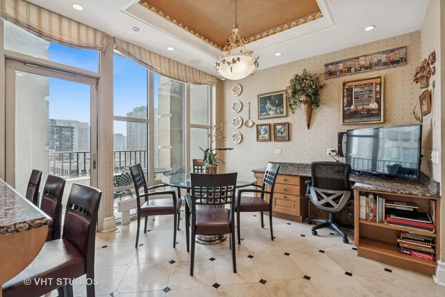 $1,799,500 | 25 East Superior Street, Unit 4302, Chicago, IL 60611