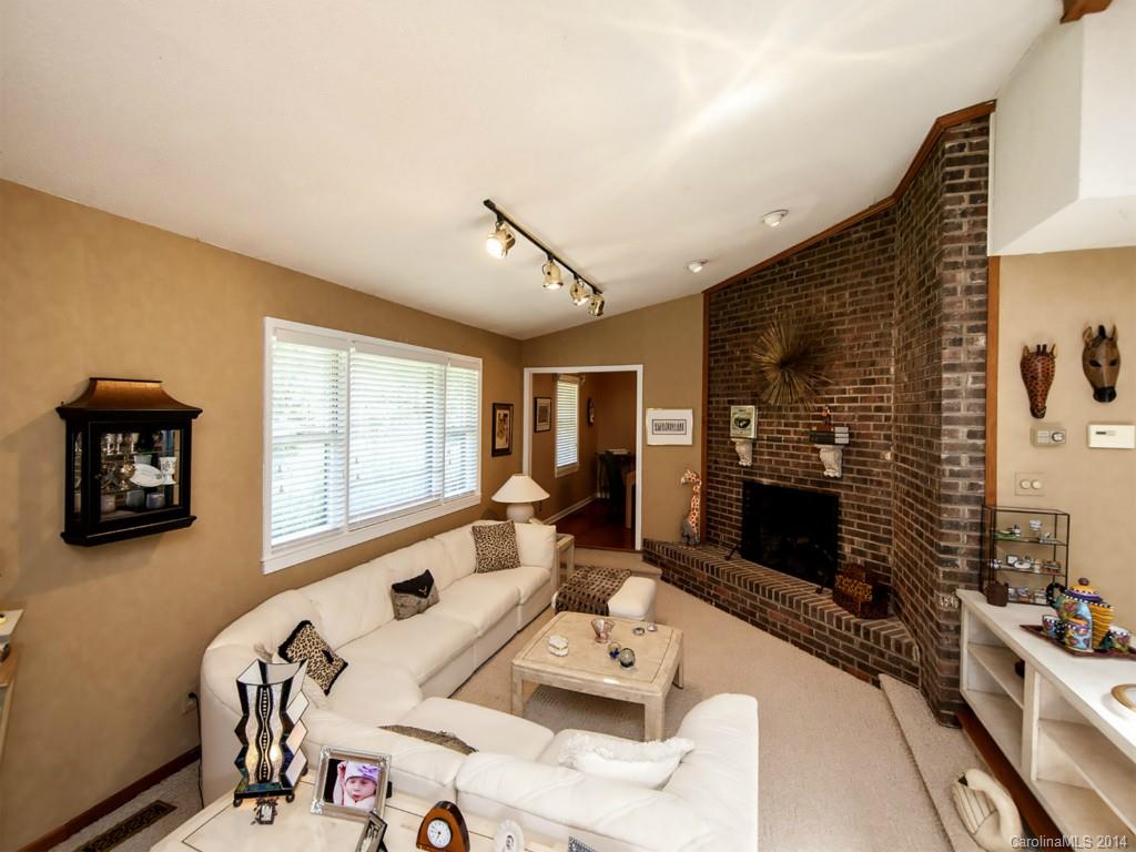 3324 Gray Moss Road Charlotte, NC 28270 - Photo 4 of 24