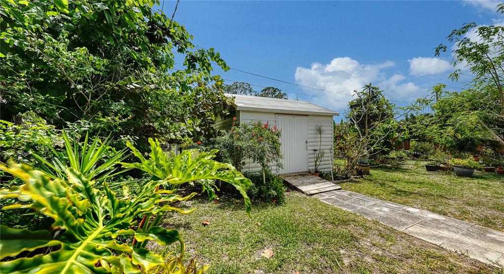 256 Eider Road Venice, FL 34293 - Photo 33 of 56