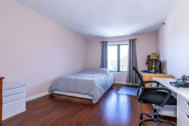 $339,900 | 300 Candlewood Park, Unit 336, Nashua, NH 03062