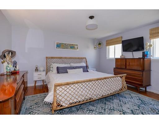 216 Irondequoit Road Franklin, MA 02038 - Photo 13 of 27 Gallery Image 13