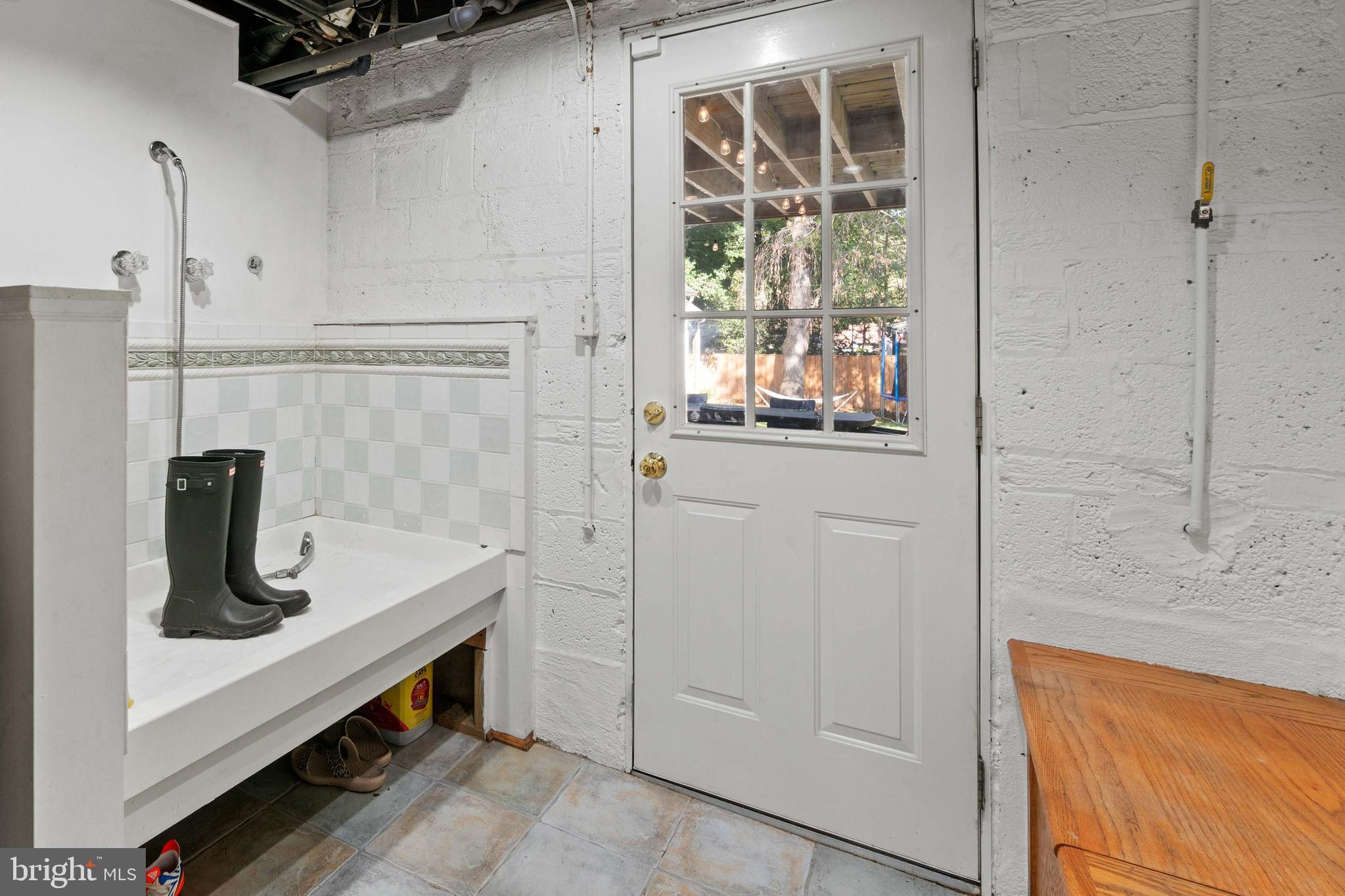 3205 Rittenhouse Street Northwest Washington, DC 20015 - Photo 32 of 40 Mudroom/dog washing station