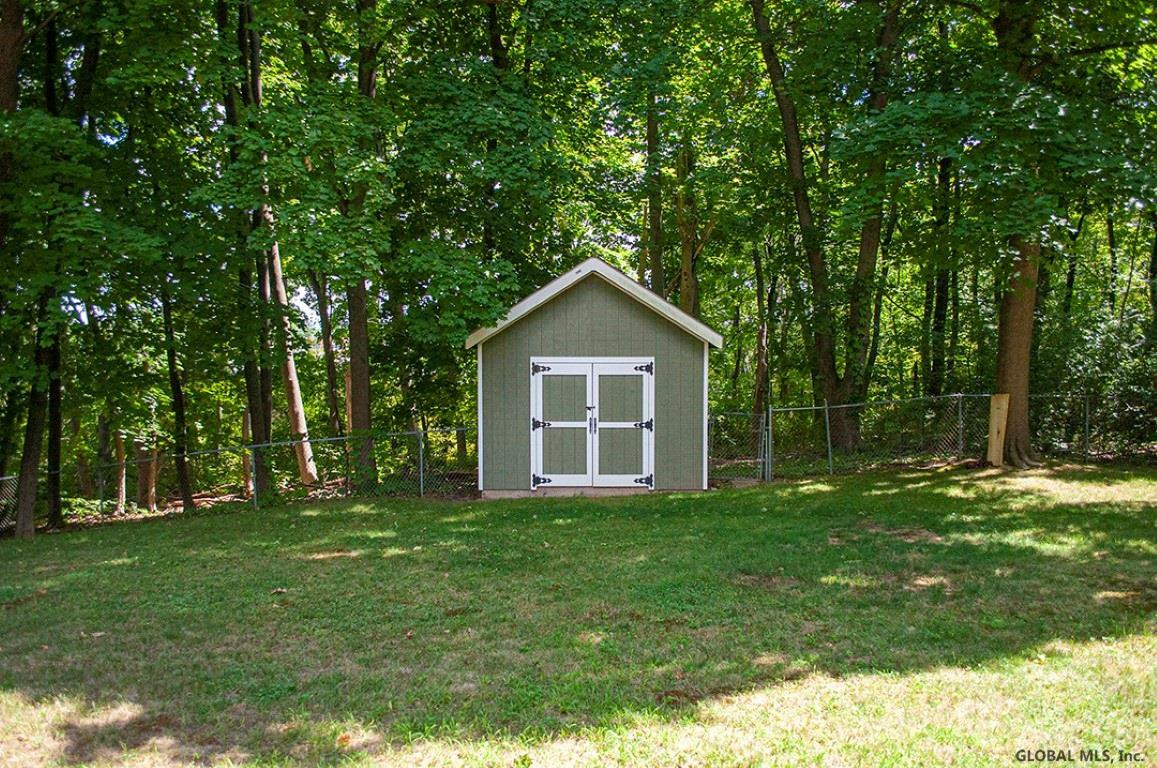 399B Vly Road Latham, NY 12110 - Photo 7 of 37 Photo 7