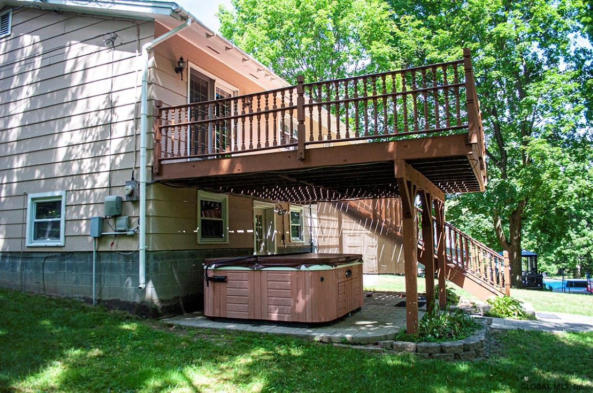 399B Vly Road Latham, NY 12110 - Photo 8 of 37 Photo 8
