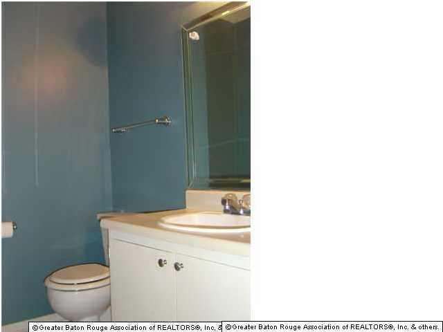 1690 Brightside Drive, Unit B Baton Rouge, LA 70820 - Photo 9 of 14 Gallery Image 9
