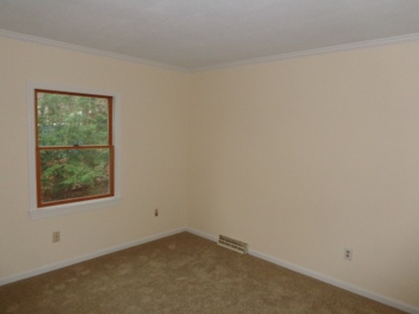 232 Chapin Road Hampden, MA 01036 - Photo 13 of 16