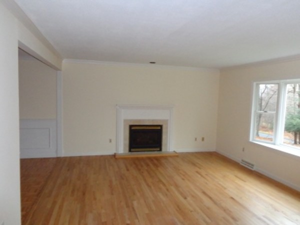 232 Chapin Road Hampden, MA 01036 - Photo 5 of 16