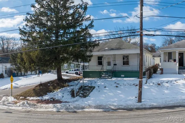 $75,000 | 1112 West 9th Street, Alton, IL 62002