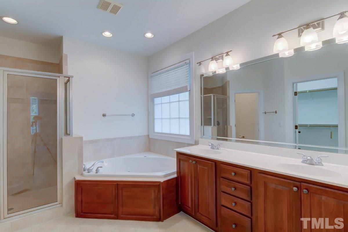 8464 Covington Ridge Road Wake Forest, NC 27587 - Photo 13 of 24 Gallery Image 13