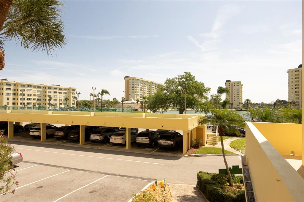 4725 Cove Circle, Unit 207 St. Petersburg, FL 33708 - Photo 44 of 46 a view of a terrace with sitting area