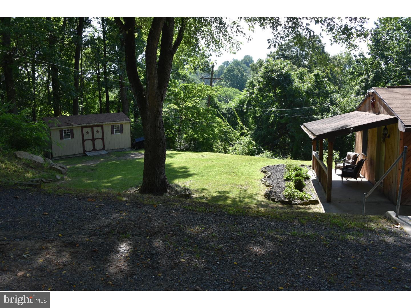 29 Wanner Road Reading, PA 19606 - Photo 3 of 24