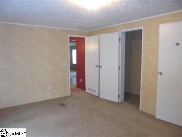 689 Springdale Road Cowpens, SC 29330 - Photo 11 of 23
