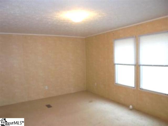 689 Springdale Road Cowpens, SC 29330 - Photo 10 of 23