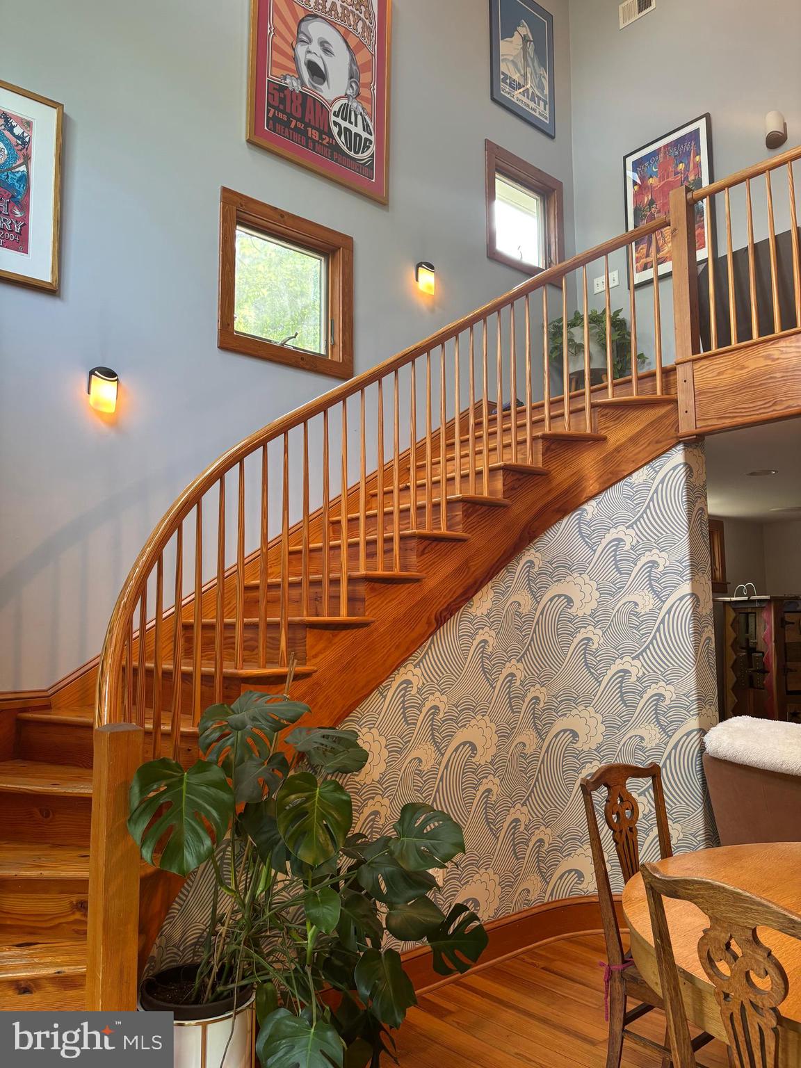 2840 Carrollton Road Annapolis, MD 21403 - Photo 5 of 20 Custom staircase
