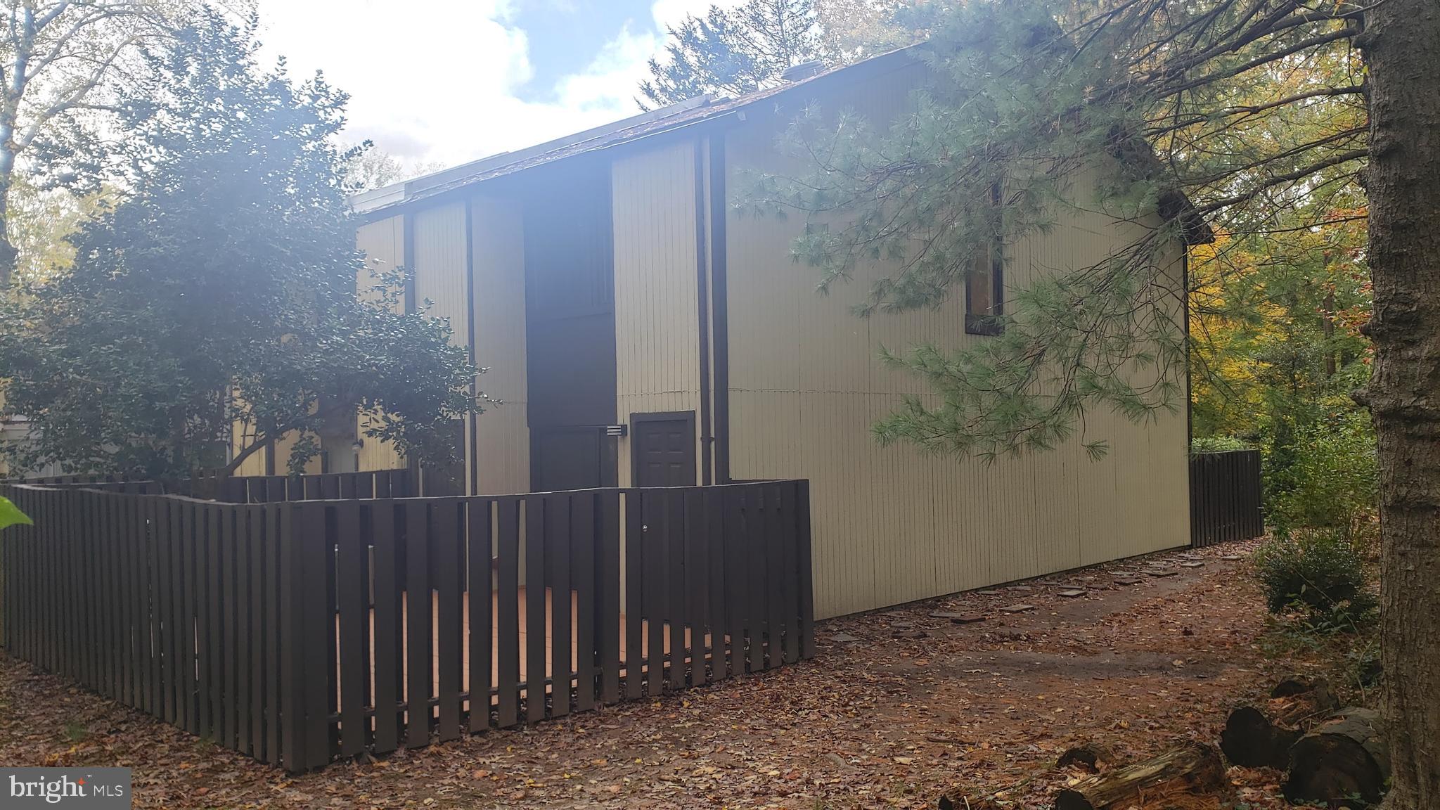 2173 White Cornus Lane Reston, VA 20191 - Photo 16 of 18 Gallery Image 16