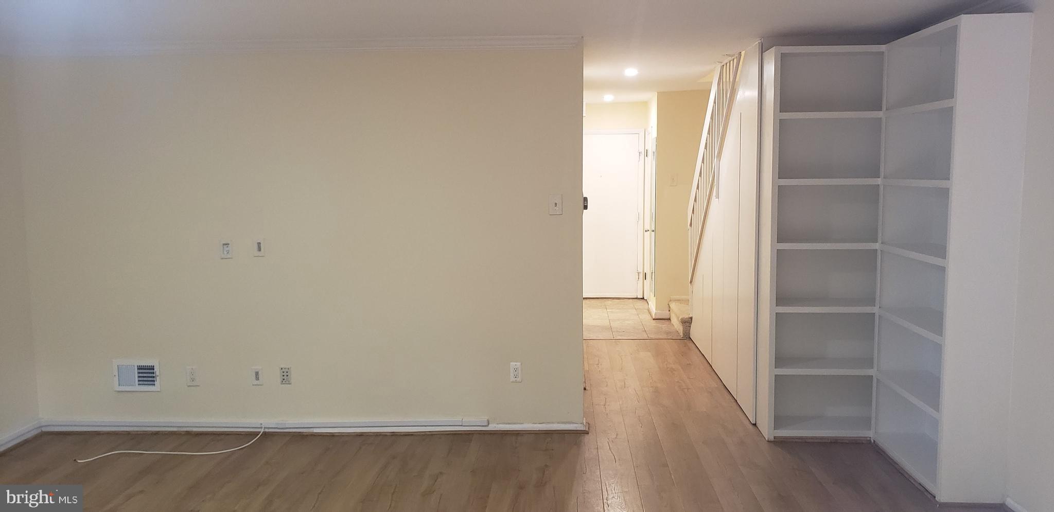 2173 White Cornus Lane Reston, VA 20191 - Photo 9 of 18 Gallery Image 9