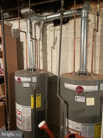 a view of a storage & utility room