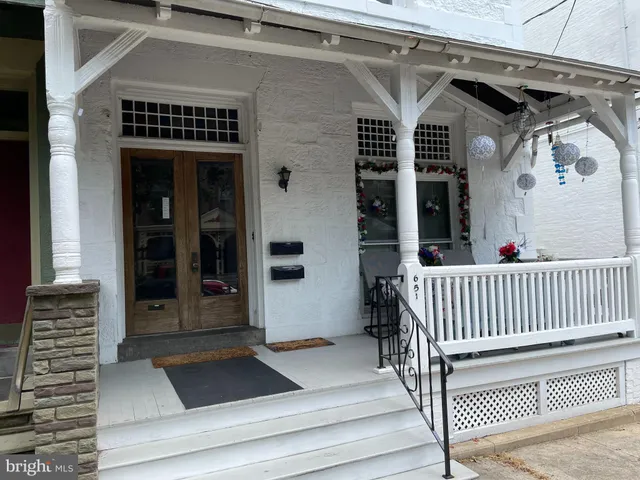 a bedroom with bunk bed
