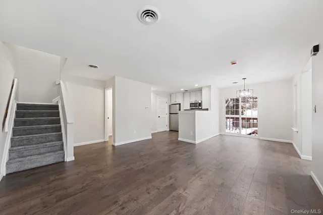 $349,900 | 1004 Cypress Court, Highland Mills, NY 10930