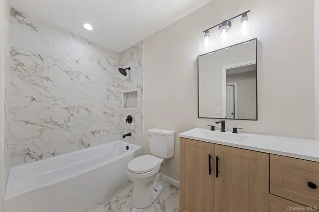 $349,900 | 1004 Cypress Court, Highland Mills, NY 10930