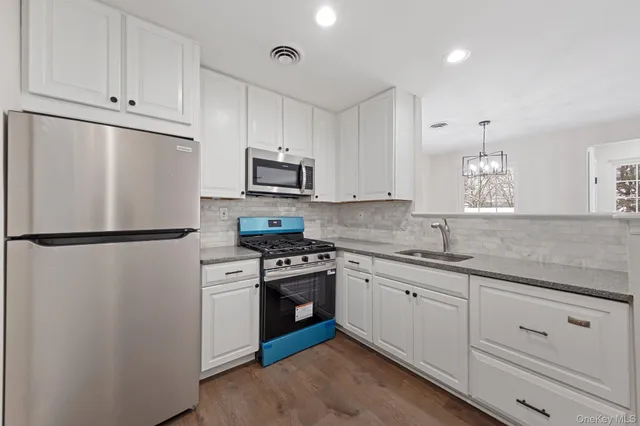 $349,900 | 1004 Cypress Court, Highland Mills, NY 10930