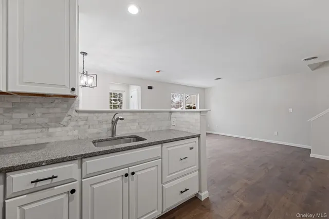 $349,900 | 1004 Cypress Court, Highland Mills, NY 10930