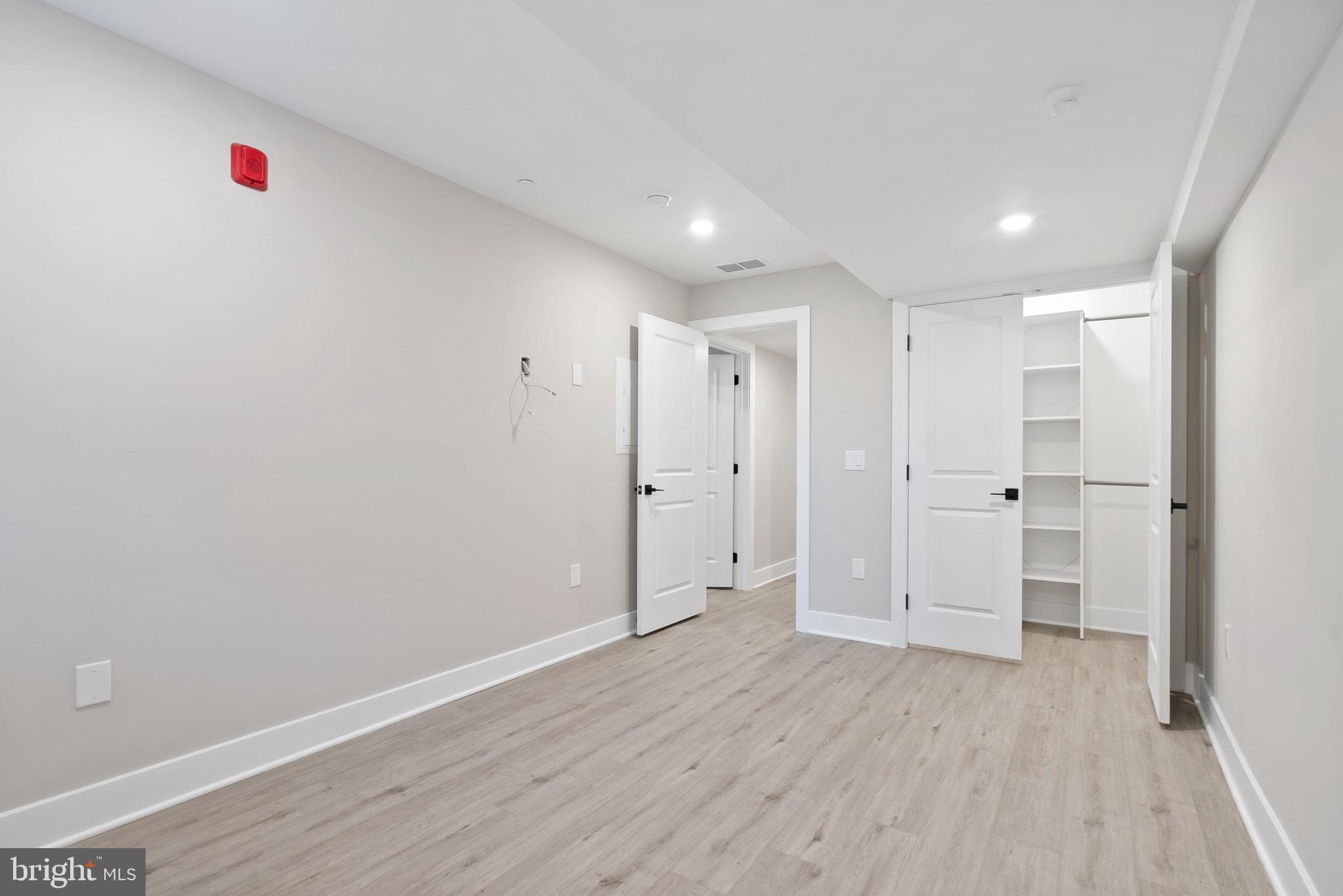 408-10 North Front Street, Unit 2 Philadelphia, PA 19123 - Photo 10 of 15 a view of empty room with wooden floor