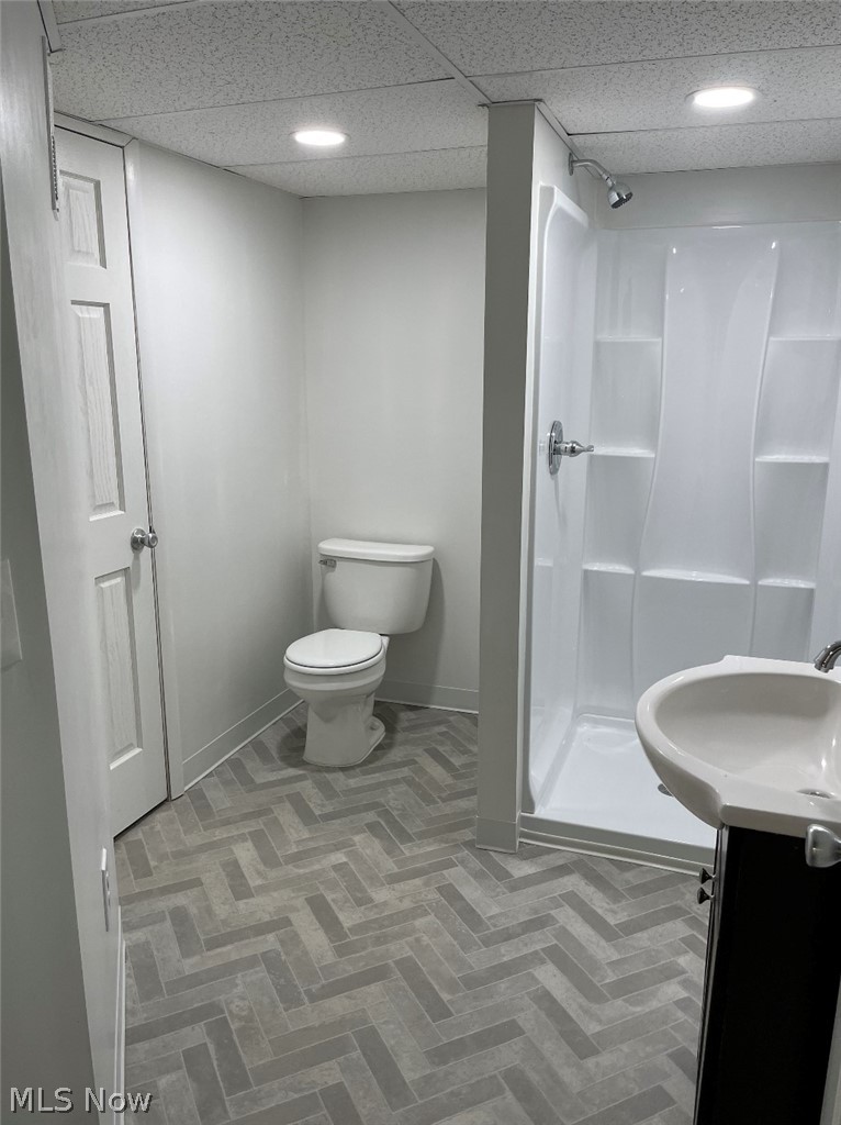 914 Cambridge Road Coshocton, OH 43812 - Photo 25 of 29 Basement Bathroom