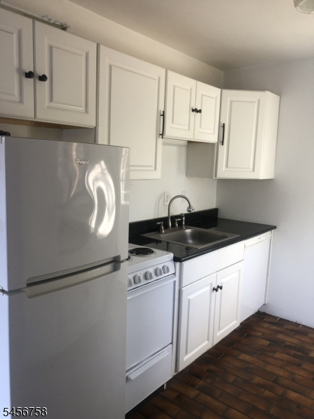 6 Jans Way Andover, NJ 07821 - Photo 16 of 20 Gallery Image 16