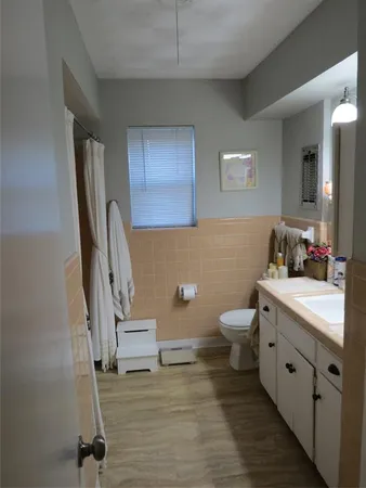 $1,800 | 10903 Lake Gardens Drive, Dallas, TX 75218