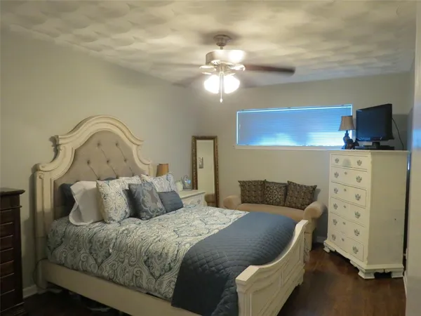 $1,800 | 10903 Lake Gardens Drive, Dallas, TX 75218