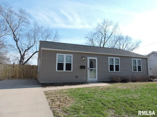 $124,000 | 610 Lasalle Boulevard, Marquette Heights, IL 61554