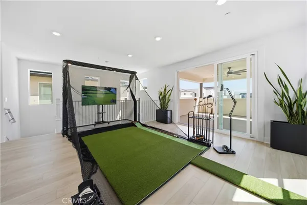 $1,088,000 | 27516 North Golden Currant Place, Valencia, CA 91381